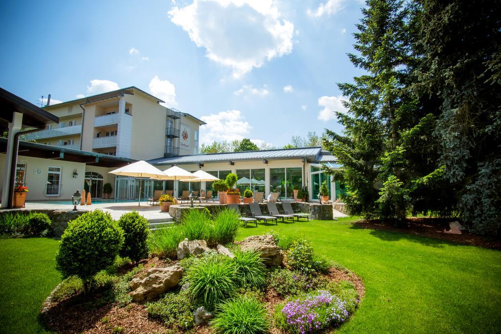 Thermenhotel Quellenhof Bad Füssing Exterior foto